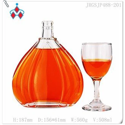 Brändi pudel ja klaasikomplekt